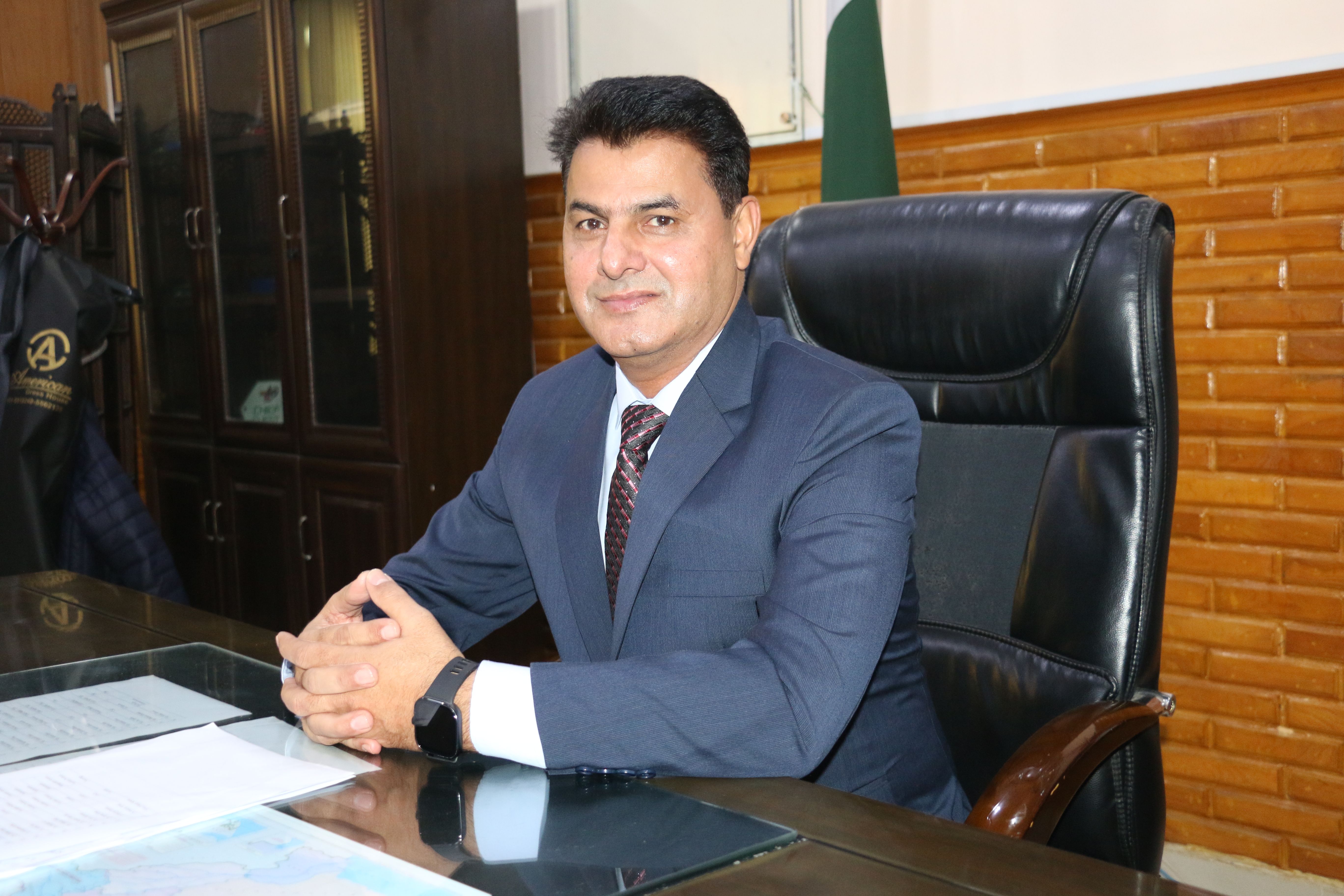 Prof. Dr. Khan Alam